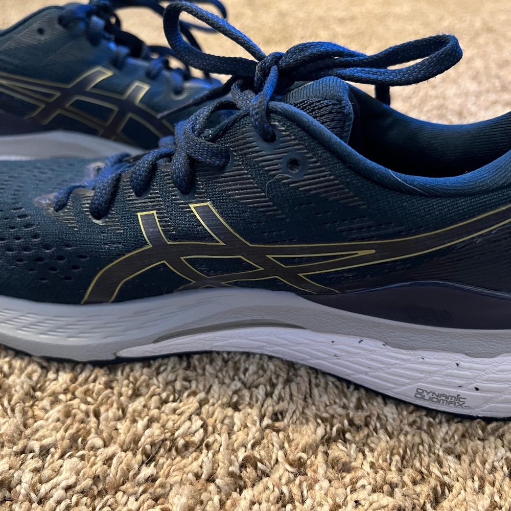 Women’s ASICS GEL-KAYANO 28 Running Shoes French Blue/Thunder Blue Size 9.5